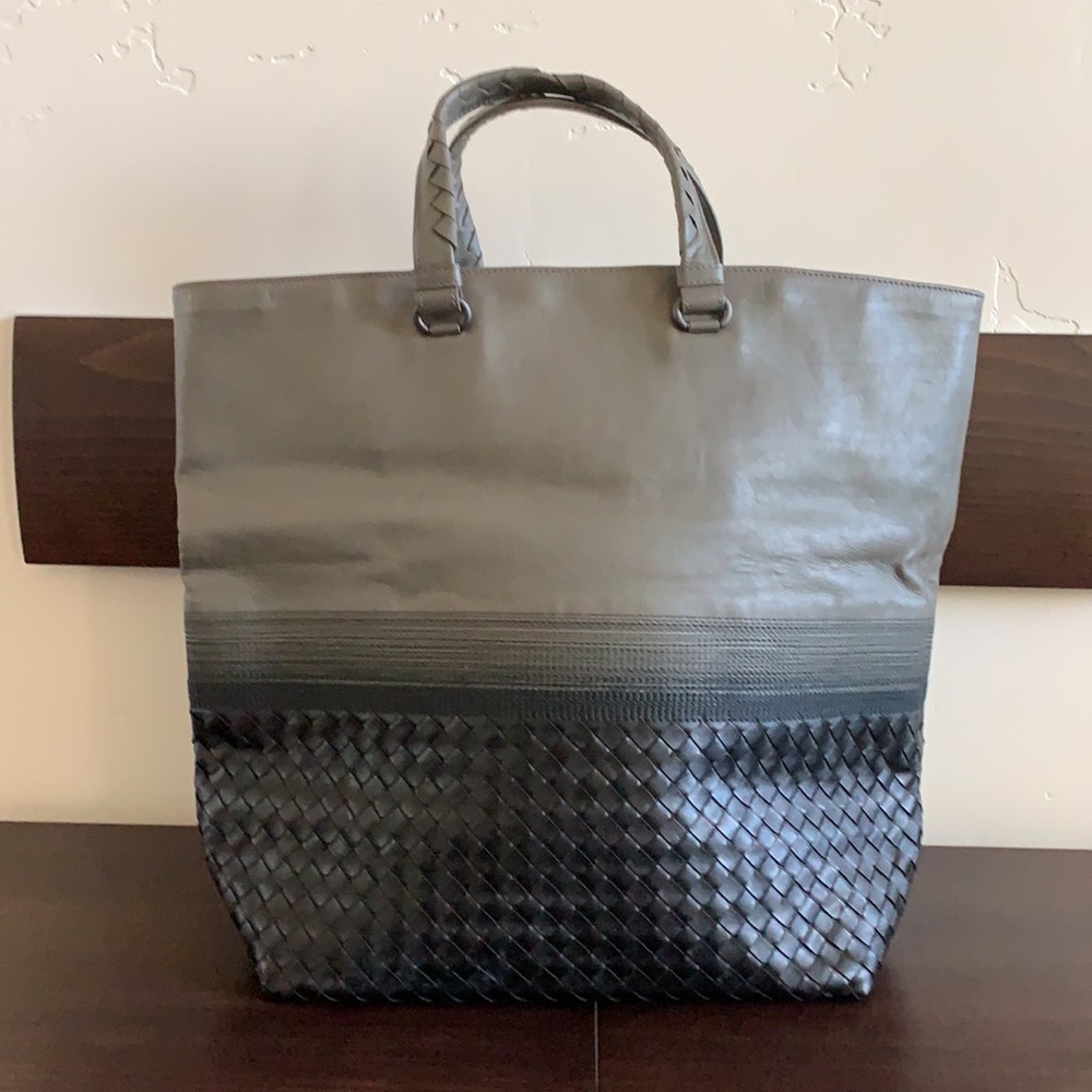 Authentic Bottega Veneta intrecciato trimmed tote